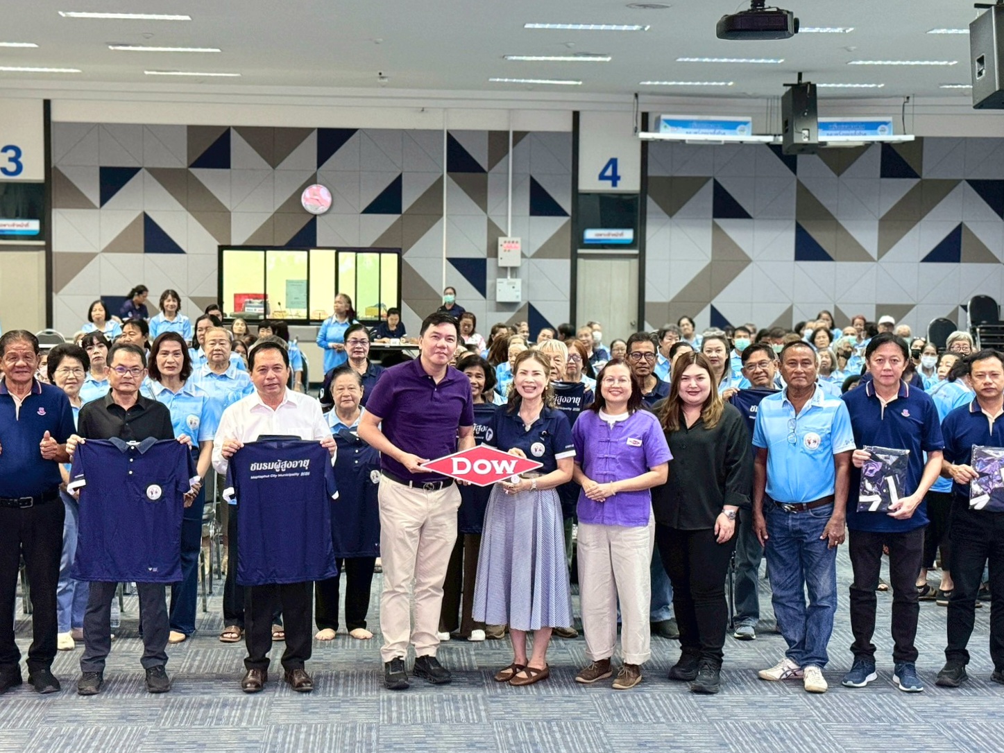 >
                                    </a>
                                    <hr class=